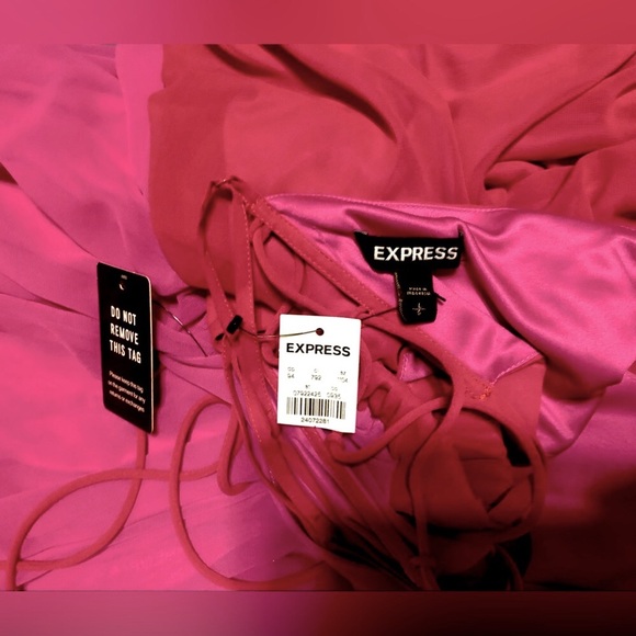 EXPRESS Red & Pink color block maxi dress w/cut outs & lace up back NEW RE $108+ - Picture 6 of 12